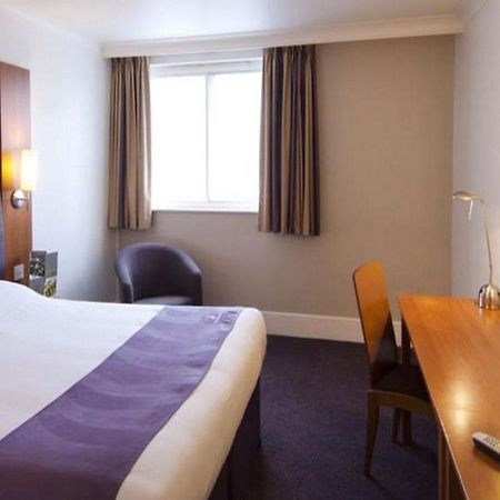 Premier Inn Premier Inn Rhuddlan Zewnętrze zdjęcie
